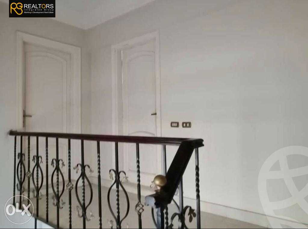 https://aqarmap.com.eg/ar/listing/3710094-for-sale-cairo-el-sheikh-zayed-city-compounds-in-sheikh-zayed-moon-land