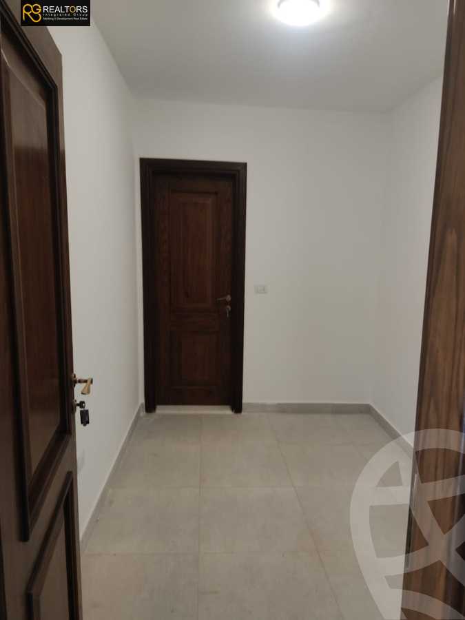 https://aqarmap.com.eg/en/listing/3719881-for-rent-cairo-el-sheikh-zayed-city-compounds-in-sheikh-zayed-royal-city