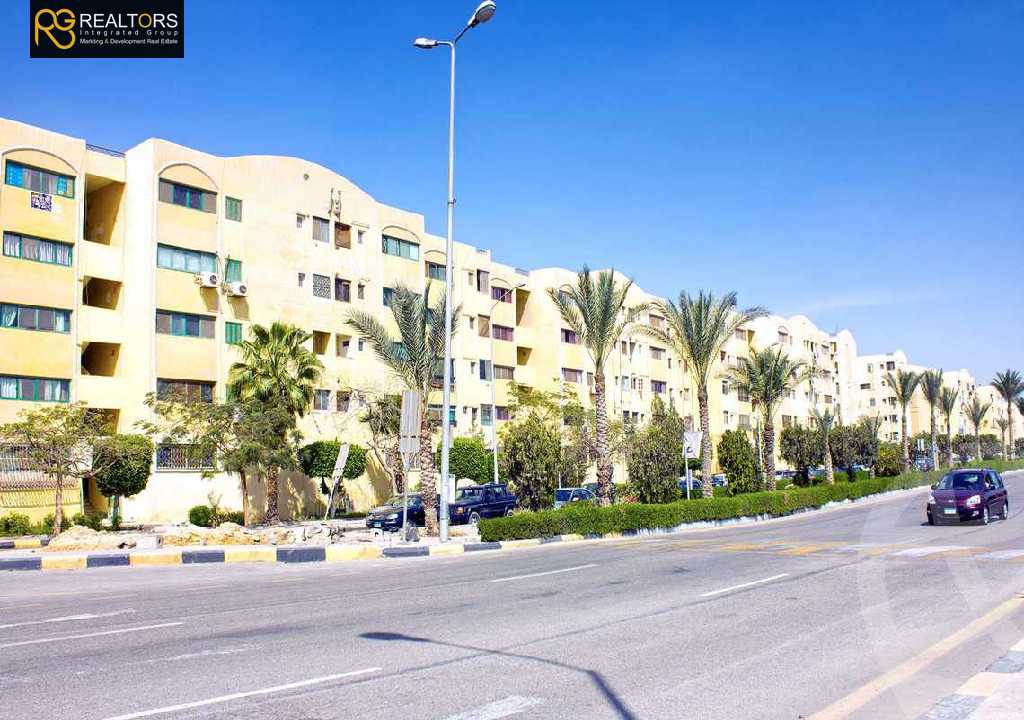 https://aqarmap.com.eg/ar/listing/3744843-for-sale-cairo-el-sheikh-zayed-city-el-hay-elthaleth-lhry