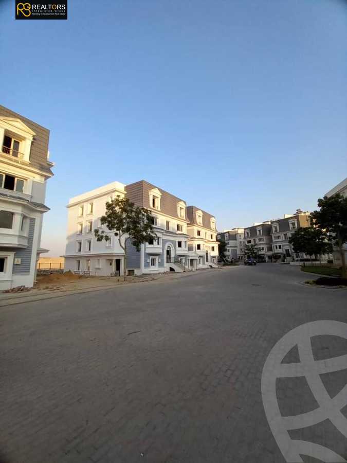 https://aqarmap.com.eg/ar/listing/3789189-for-sale-cairo-6th-of-october-compounds-mountain-view-giza-plateau
