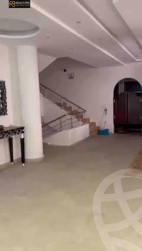 https://aqarmap.com.eg/ar/listing/3801224-for-sale-cairo-el-sheikh-zayed-city-el-hay-eltaseaa-area-3