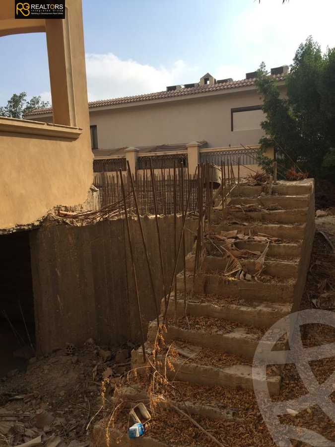 https://aqarmap.com.eg/ar/listing/3816589-for-sale-cairo-el-sheikh-zayed-city-compounds-in-sheikh-zayed-beverly-hills