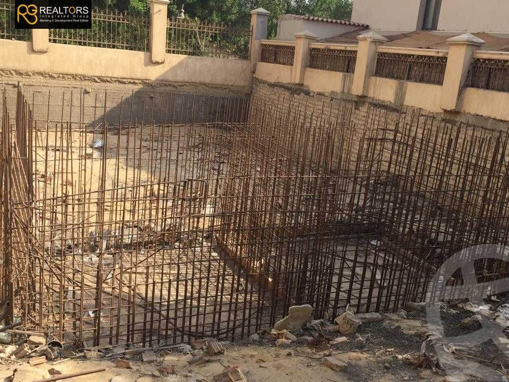 https://aqarmap.com.eg/ar/listing/3816589-for-sale-cairo-el-sheikh-zayed-city-compounds-in-sheikh-zayed-beverly-hills