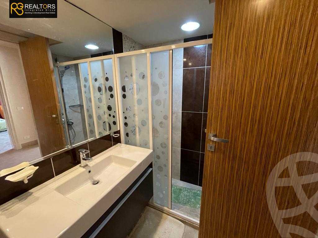 https://aqarmap.com.eg/ar/listing/3817479-for-sale-cairo-el-sheikh-zayed-city-compounds-in-sheikh-zayed-beverly-hills