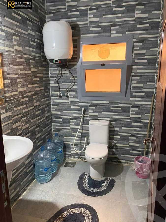 https://aqarmap.com.eg/ar/listing/3819939-for-sale-cairo-el-sheikh-zayed-city-el-hay-el-thaleth-ashaer-area-5