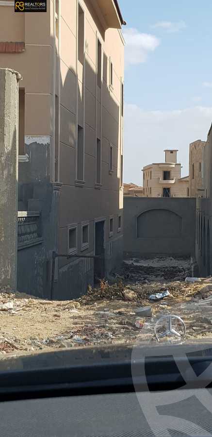 https://aqarmap.com.eg/ar/listing/3826428-for-sale-cairo-el-sheikh-zayed-city-el-hay-el-thaleth-ashaer-area-5
