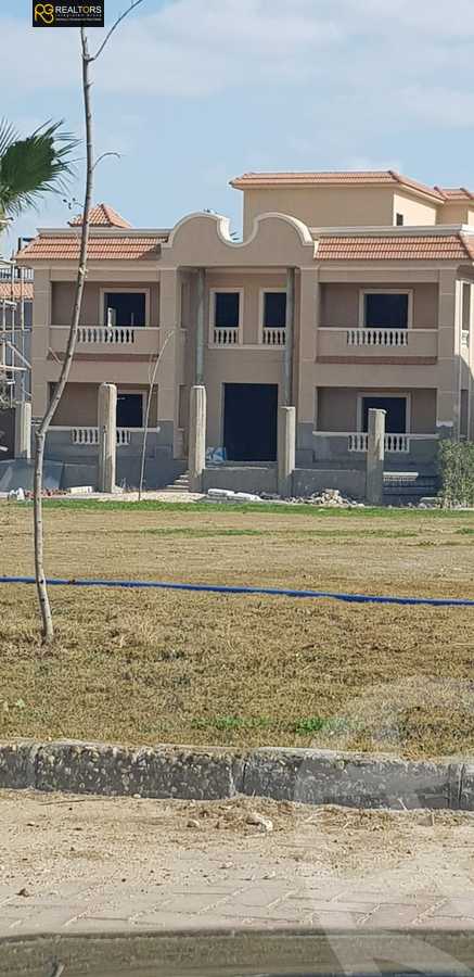 https://aqarmap.com.eg/ar/listing/3826428-for-sale-cairo-el-sheikh-zayed-city-el-hay-el-thaleth-ashaer-area-5