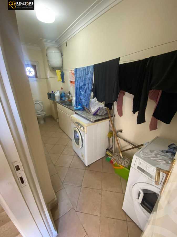 https://aqarmap.com.eg/ar/listing/3829567-for-sale-cairo-el-sheikh-zayed-city-compounds-in-sheikh-zayed-belle-ville
