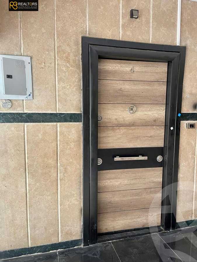 https://aqarmap.com.eg/ar/listing/3857963-for-sale-cairo-el-sheikh-zayed-city-el-hay-elawel-street-23