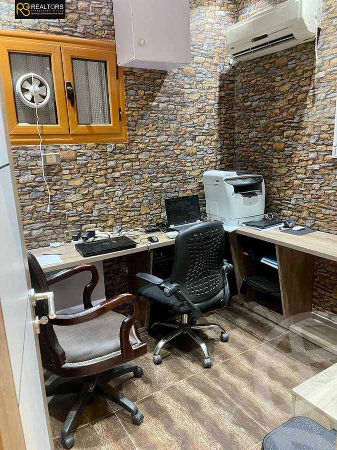 https://aqarmap.com.eg/ar/listing/3857963-for-sale-cairo-el-sheikh-zayed-city-el-hay-elawel-street-23