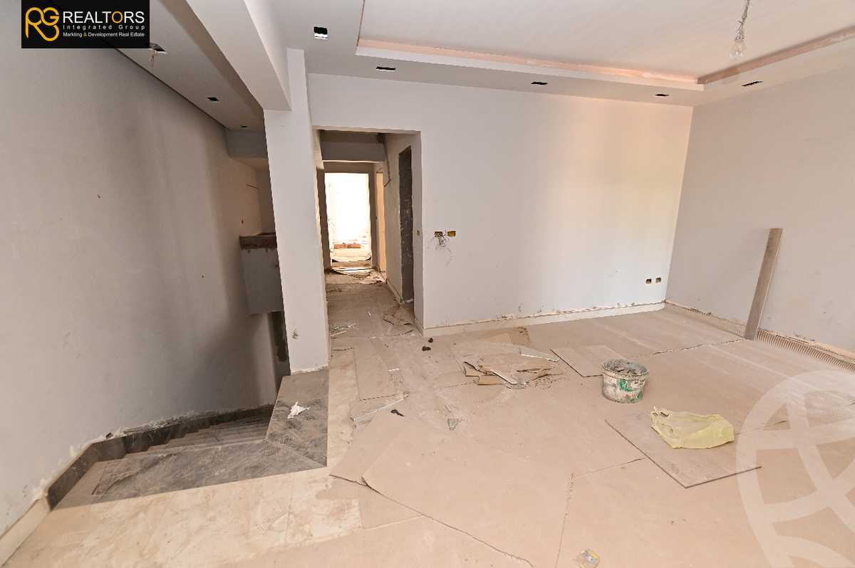 https://aqarmap.com.eg/ar/listing/3871719-for-sale-cairo-6th-of-october-compounds-mountain-view-giza-plateau