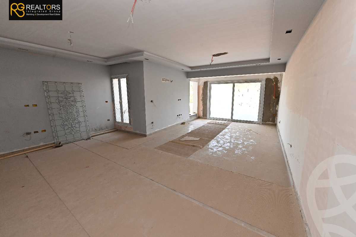 https://aqarmap.com.eg/ar/listing/3871719-for-sale-cairo-6th-of-october-compounds-mountain-view-giza-plateau