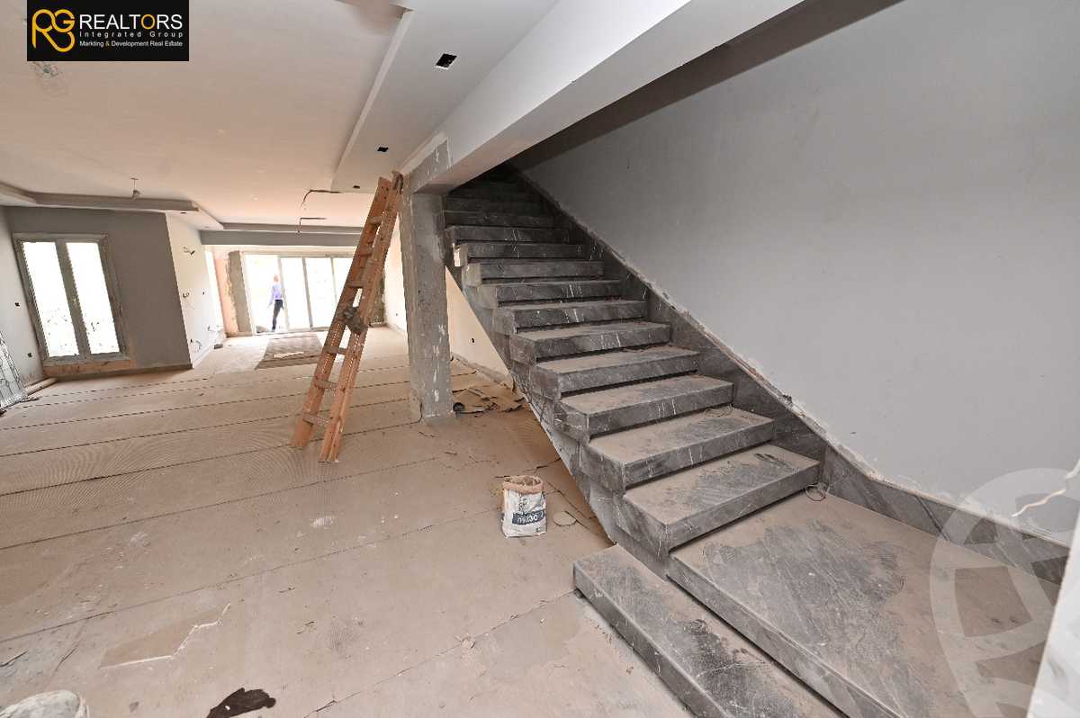 https://aqarmap.com.eg/ar/listing/3871719-for-sale-cairo-6th-of-october-compounds-mountain-view-giza-plateau