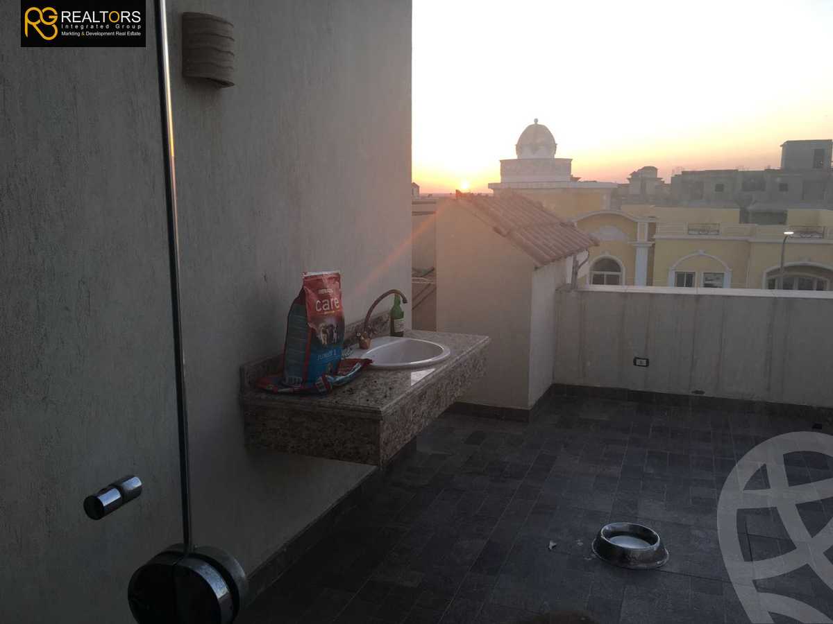 https://aqarmap.com.eg/ar/listing/3871940-for-sale-cairo-el-sheikh-zayed-city-compounds-in-sheikh-zayed-beverly-hills
