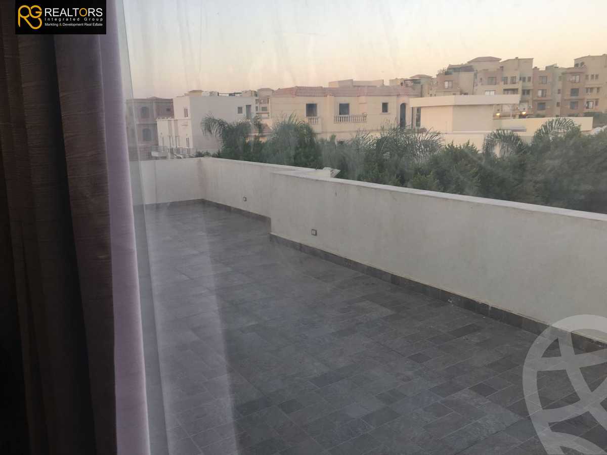 https://aqarmap.com.eg/ar/listing/3871940-for-sale-cairo-el-sheikh-zayed-city-compounds-in-sheikh-zayed-beverly-hills