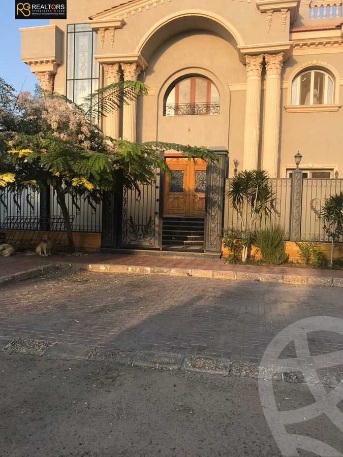 https://aqarmap.com.eg/ar/listing/3877273-for-sale-cairo-6th-of-october-compound-mena-garden-city