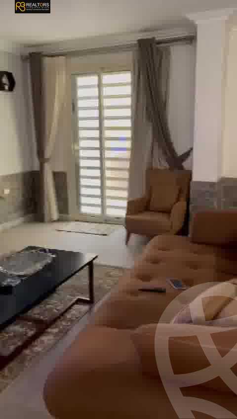 https://aqarmap.com.eg/ar/listing/3877381-for-sale-cairo-el-sheikh-zayed-city-el-hay-eltaseaa-area-3