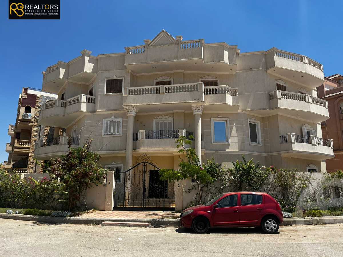 https://aqarmap.com.eg/ar/listing/3881827-for-sale-cairo-el-sheikh-zayed-city-el-hay-elasher-street-100