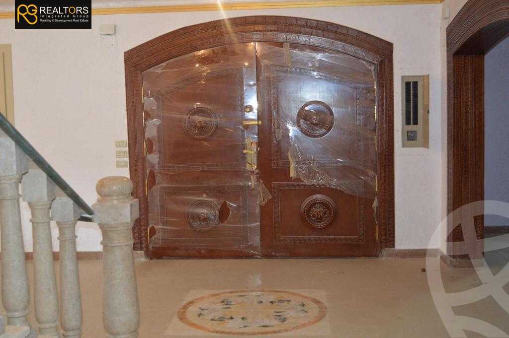 https://aqarmap.com.eg/ar/listing/3881851-for-sale-cairo-el-sheikh-zayed-city-compounds-in-sheikh-zayed-el-safwa