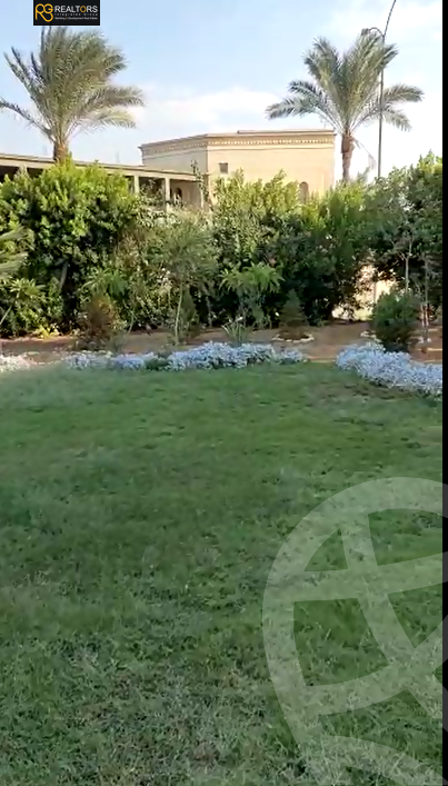 https://aqarmap.com.eg/ar/listing/3882852-for-sale-cairo-6th-of-october-el-tawsaat-el-shamalya-touristic-first-area