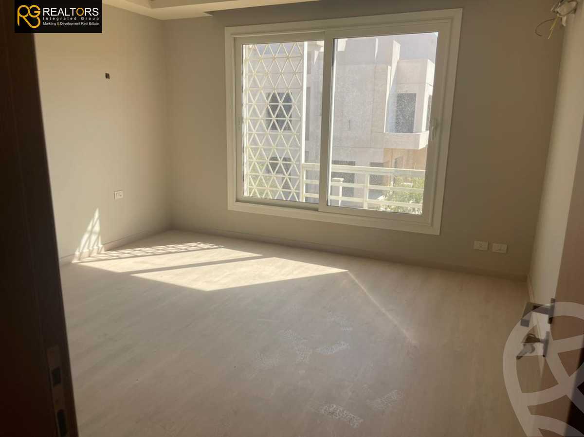 https://aqarmap.com.eg/ar/listing/3883114-for-sale-cairo-el-sheikh-zayed-city-compounds-in-sheikh-zayed-atrio