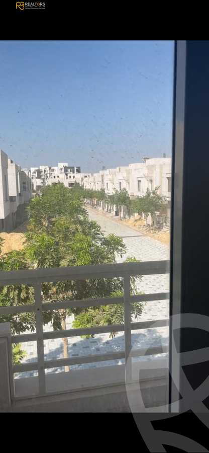 https://aqarmap.com.eg/ar/listing/3883114-for-sale-cairo-el-sheikh-zayed-city-compounds-in-sheikh-zayed-atrio