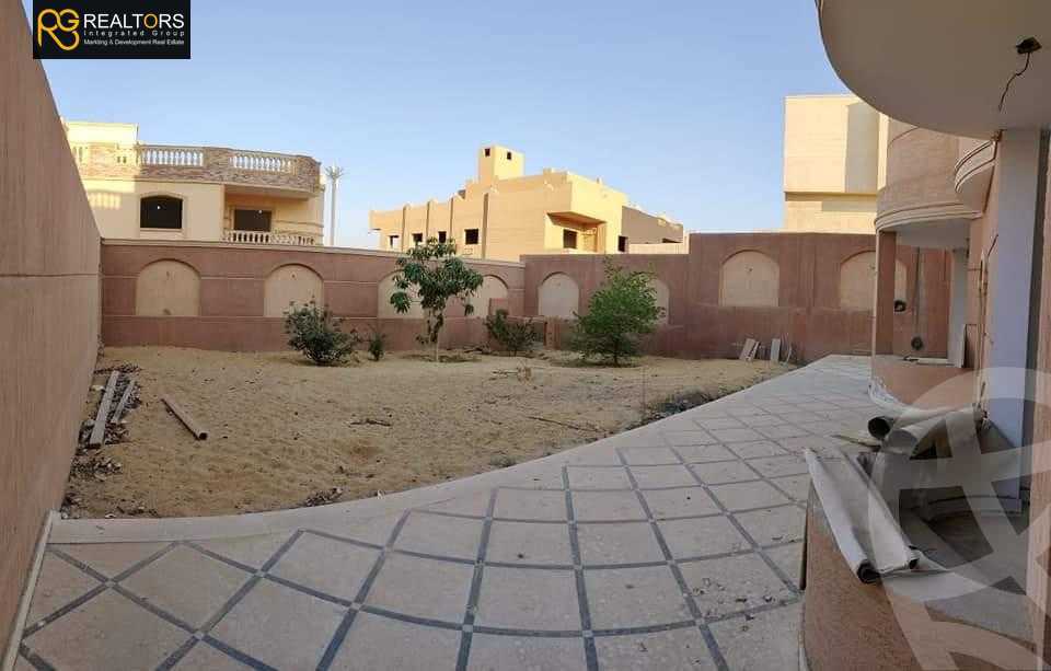 https://aqarmap.com.eg/ar/listing/3883329-for-sale-cairo-el-sheikh-zayed-city-el-hay-el-thaleth-ashaer-shr-35