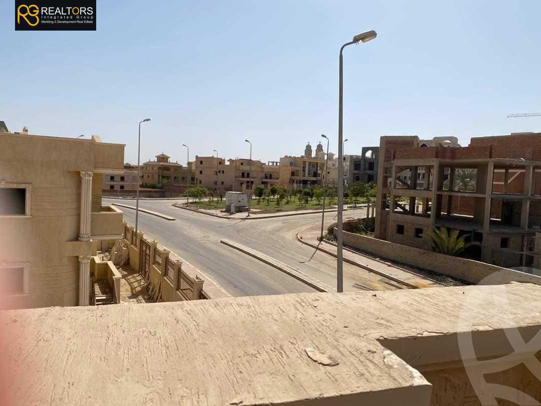 https://aqarmap.com.eg/ar/listing/3883329-for-sale-cairo-el-sheikh-zayed-city-el-hay-el-thaleth-ashaer-shr-35