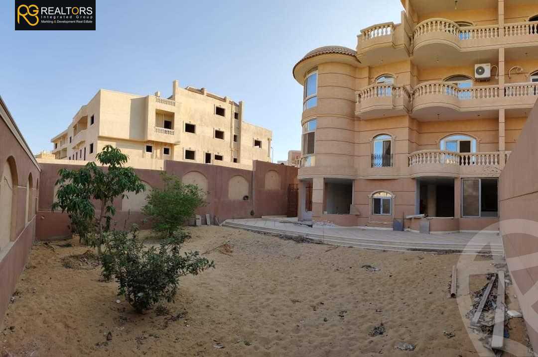 https://aqarmap.com.eg/ar/listing/3883329-for-sale-cairo-el-sheikh-zayed-city-el-hay-el-thaleth-ashaer-shr-35