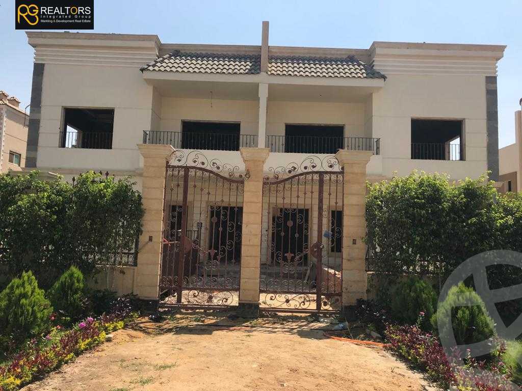 https://aqarmap.com.eg/ar/listing/3883386-for-sale-cairo-el-sheikh-zayed-city-el-hay-el-thaleth-ashaer-lhy-lthlth-shr