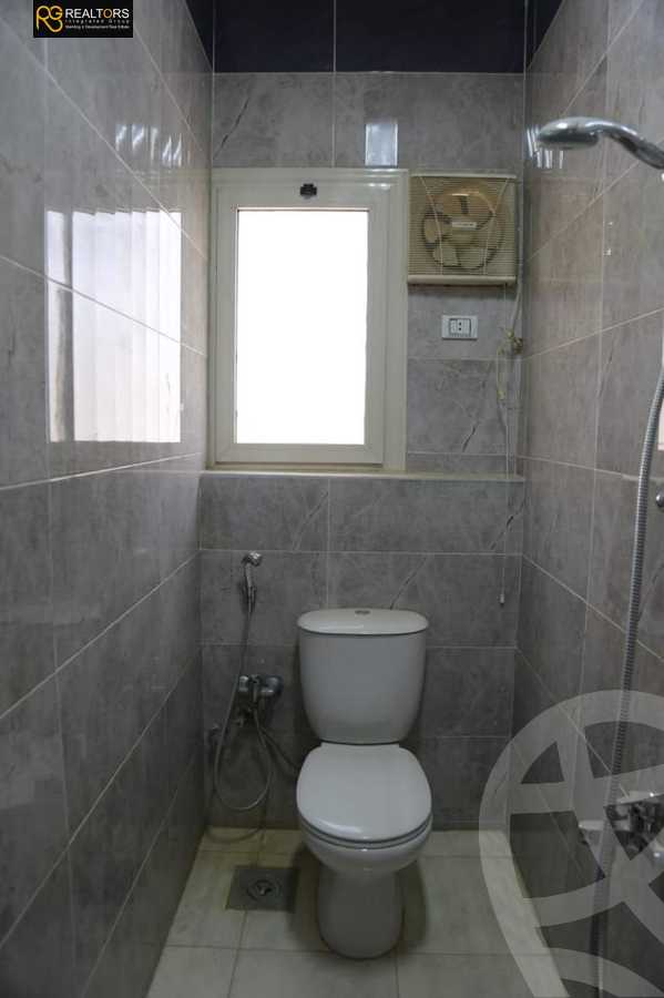 https://aqarmap.com.eg/ar/listing/3883548-for-sale-cairo-6th-of-october-compound-rwyl-fly