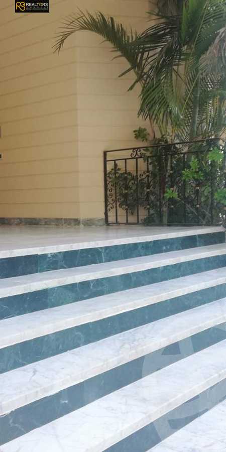 https://aqarmap.com.eg/ar/listing/3885182-for-sale-cairo-6th-of-october-compound-mena-garden-city