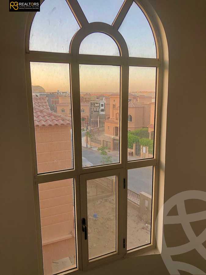 https://aqarmap.com.eg/ar/listing/3887050-for-sale-cairo-6th-of-october-compounds-brnsys