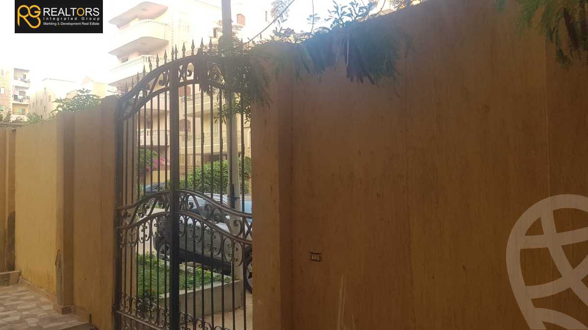 https://aqarmap.com.eg/ar/listing/3892974-for-sale-cairo-6th-of-october-el-ahyaa-neighborhood-5th-no-3-st