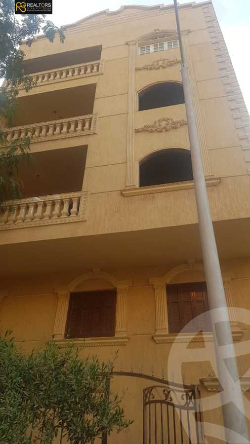 https://aqarmap.com.eg/ar/listing/3892974-for-sale-cairo-6th-of-october-el-ahyaa-neighborhood-5th-no-3-st