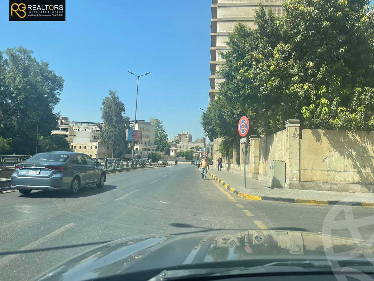 https://aqarmap.com.eg/ar/listing/3904600-for-sale-cairo-ljyz-shareaa-morad  charel degol
