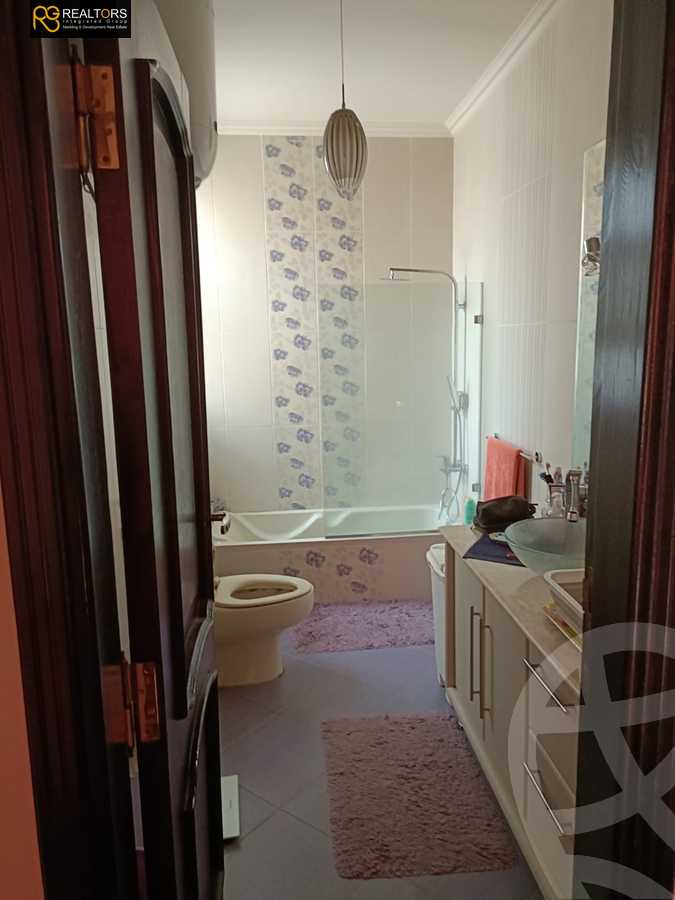 https://aqarmap.com.eg/en/listing/3926850-for-sale-cairo-6th-of-october-compound-rwyl-fly
