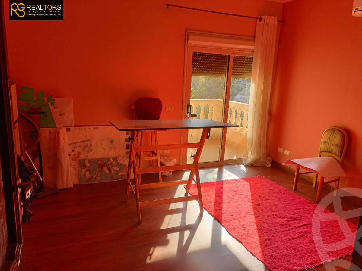 https://aqarmap.com.eg/en/listing/3926850-for-sale-cairo-6th-of-october-compound-rwyl-fly