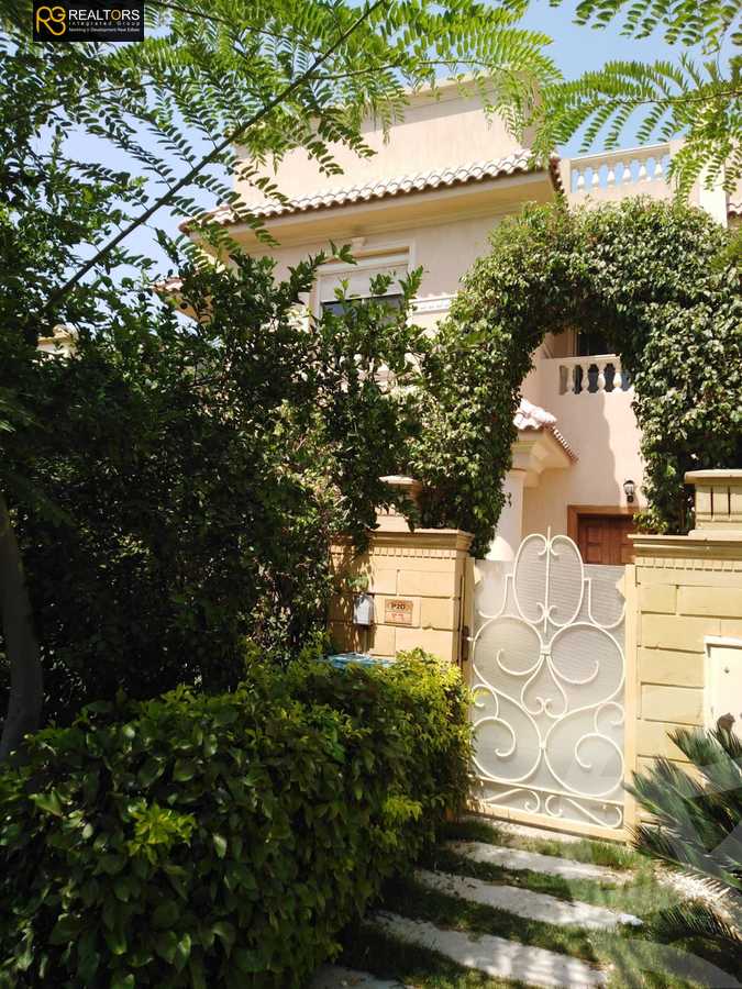 https://aqarmap.com.eg/en/listing/3926850-for-sale-cairo-6th-of-october-compound-rwyl-fly
