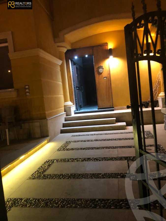 https://aqarmap.com.eg/ar/listing/3936617-for-sale-cairo-el-sheikh-zayed-city-compounds-in-sheikh-zayed-royal-meadows
