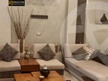 https://aqarmap.com.eg/ar/listing/3936617-for-sale-cairo-el-sheikh-zayed-city-compounds-in-sheikh-zayed-royal-meadows