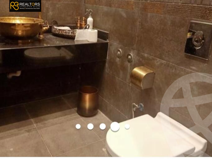 https://aqarmap.com.eg/ar/listing/3936617-for-sale-cairo-el-sheikh-zayed-city-compounds-in-sheikh-zayed-royal-meadows
