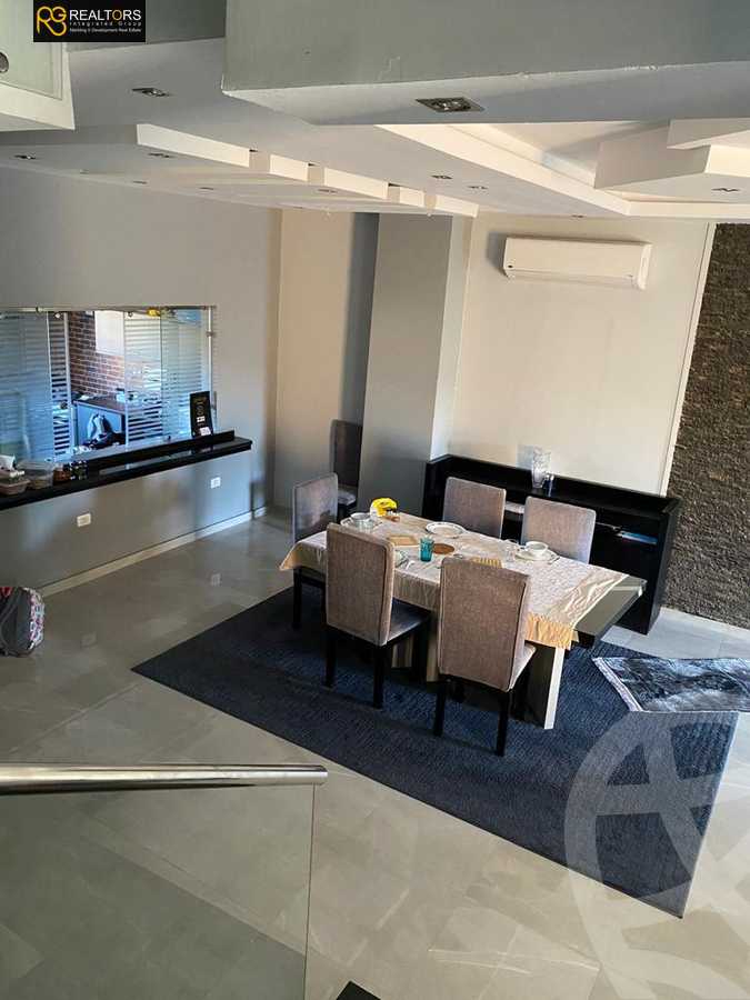 https://aqarmap.com.eg/ar/listing/3997780-for-sale-cairo-el-sheikh-zayed-city-compounds-in-sheikh-zayed-royal-meadows