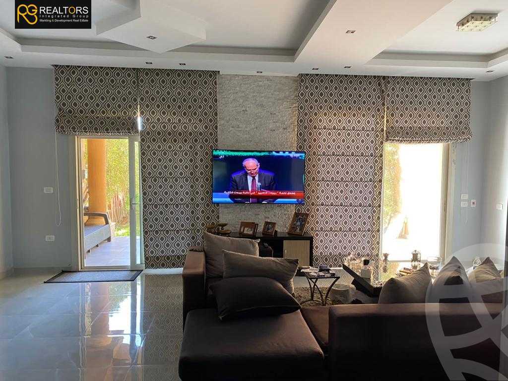 https://aqarmap.com.eg/ar/listing/3997780-for-sale-cairo-el-sheikh-zayed-city-compounds-in-sheikh-zayed-royal-meadows