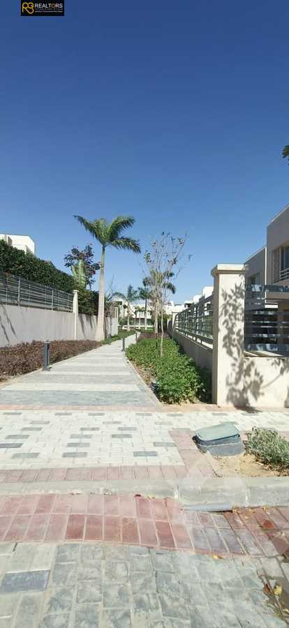 https://aqarmap.com.eg/ar/listing/4014090-for-sale-cairo-el-sheikh-zayed-city-compounds-in-sheikh-zayed-atrio