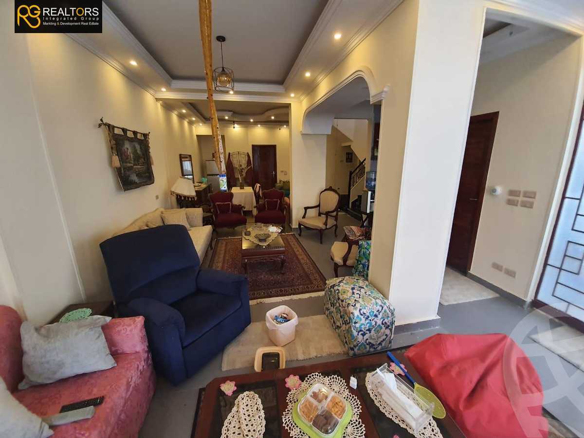 https://aqarmap.com.eg/en/listing/4021332-for-sale-cairo-6th-of-october-compounds-l-fyd-lbstn