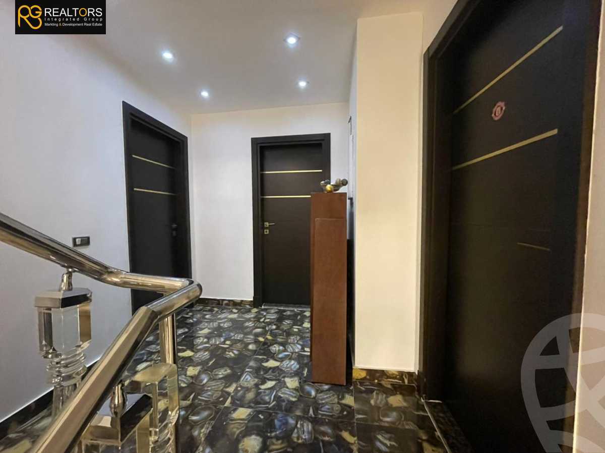https://aqarmap.com.eg/ar/listing/4021610-for-sale-cairo-6th-of-october-compound-rihana