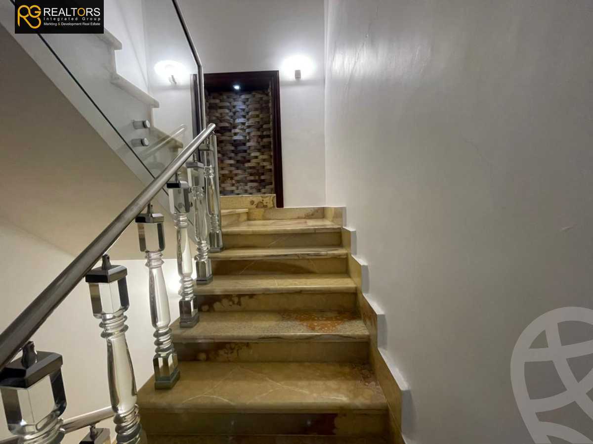 https://aqarmap.com.eg/ar/listing/4021610-for-sale-cairo-6th-of-october-compound-rihana