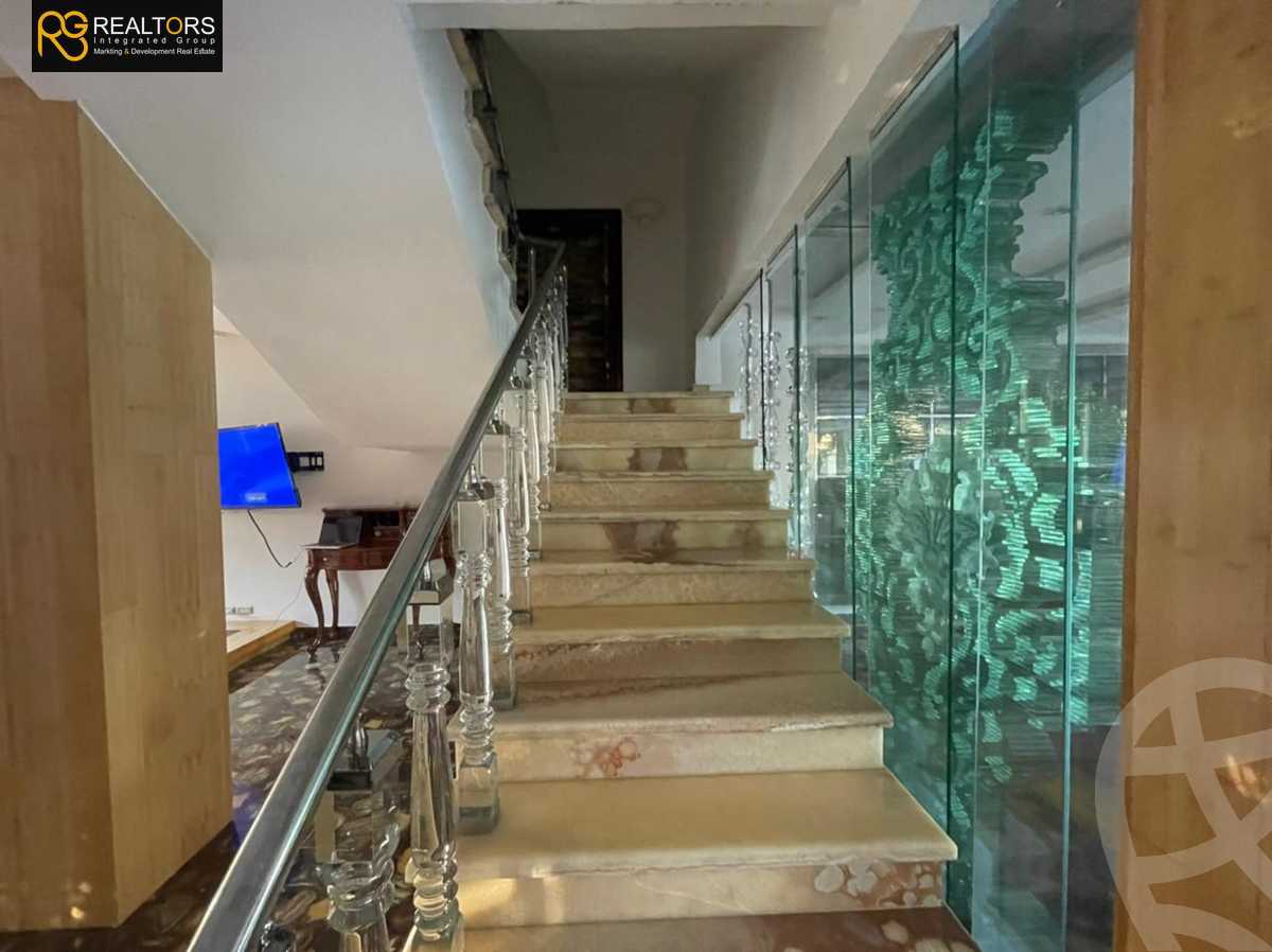 https://aqarmap.com.eg/ar/listing/4021610-for-sale-cairo-6th-of-october-compound-rihana