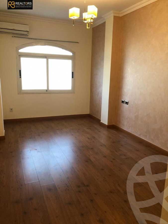 https://aqarmap.com.eg/ar/listing/4022549-for-sale-cairo-6th-of-october-compound-el-worod